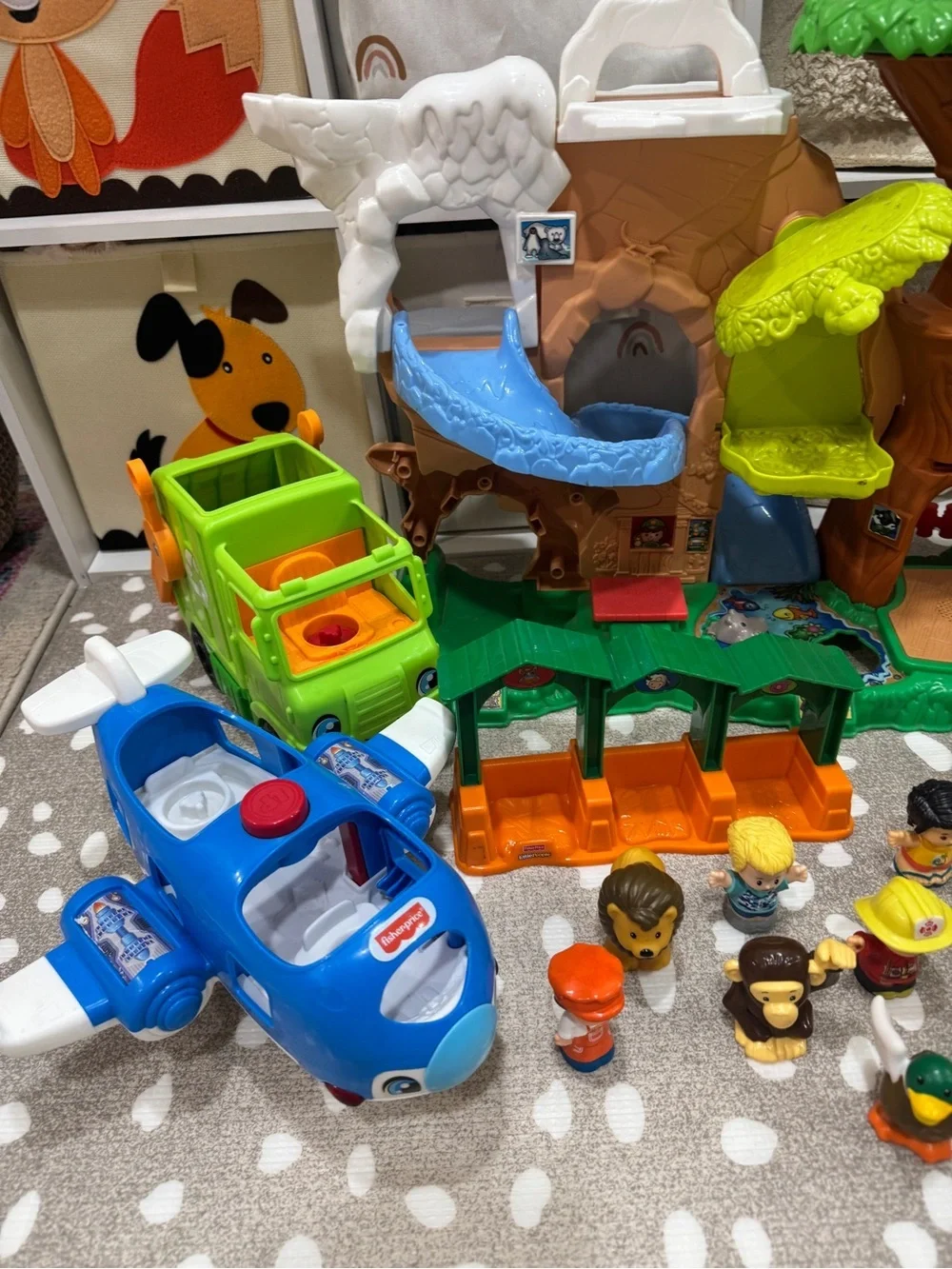 Lot vtg Little People vintage playset figurines zoo truck plane big animal farm